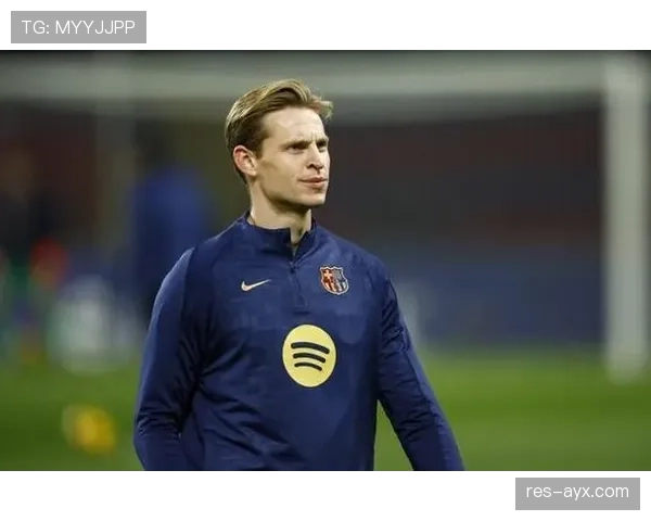 德容中场表现稳健,展现卓越控场能力与战术智慧 德容中场表现稳健,展现卓越控场能力与战术智慧