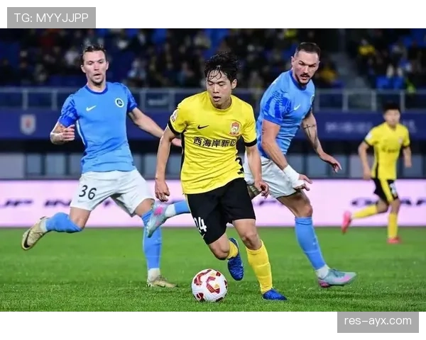 山东泰山中场控制力下滑，节奏紊乱暴露攻防问题