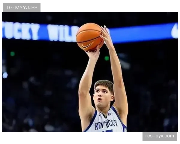 谢泼德无球跑动制造空位，提升球队外线效率