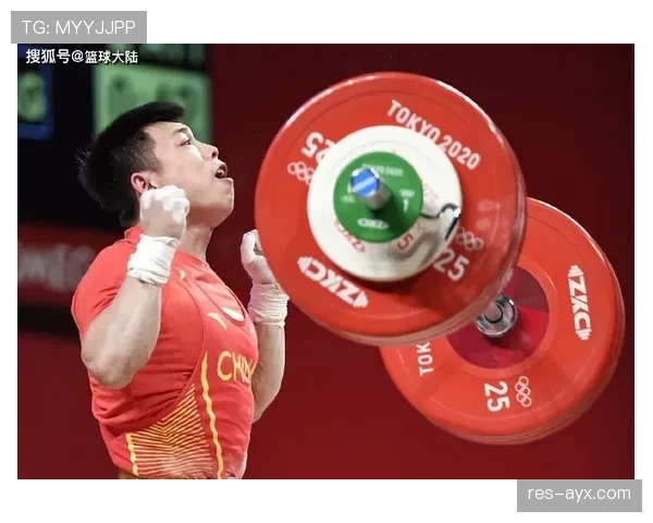 谌利军家里催婚催到举重台上了？